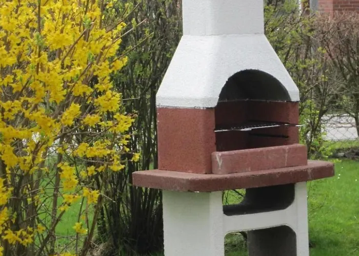 Mit Garten Und Terrasse By Interhome